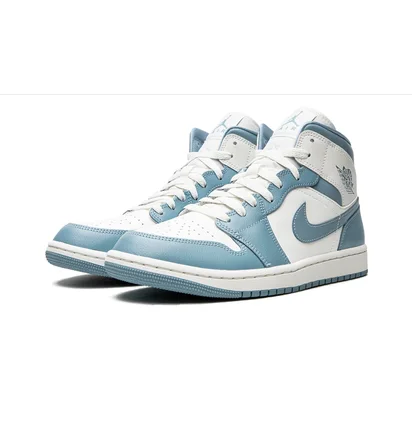 Кроссовки женские Air Jordan Wmns 1 Mid White/Light Blue BQ6472-141