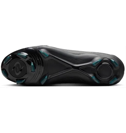 Бутси унісекс Nike Phantom Luna Ii Academy Fg/Mg Black FD6725-002