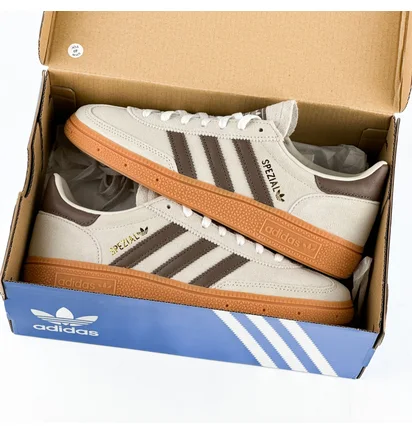 Кроссовки женские Adidas Handball Spezial Off-White Earth Strata Gum Grey JQ8903