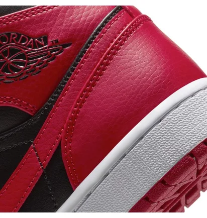 Кроссовки мужские Air Jordan 1 Mid Banned Black/Red 554724-074