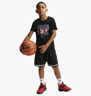 Футболка детская Nike Sportswear Older Kids T-Shirt Black IM9532-010