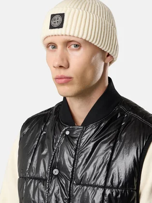 Шапка мужская Stone Island With Compass Patch Beige K2S15N100002-S00C3-V0093