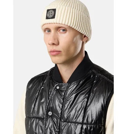 Шапка мужская Stone Island With Compass Patch Beige K2S15N100002-S00C3-V0093