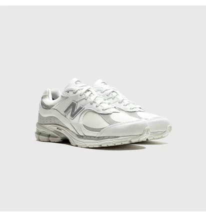 Кроссовки мужские New Balance Gore-Tex Beige M2002RXM