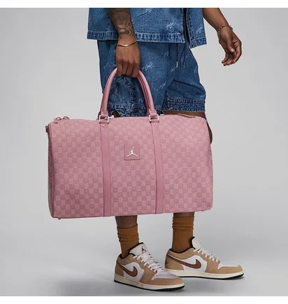 Сумка унисекс Air Jordan Monogram Duffle Bag (40L) Pink LM0759-AF4