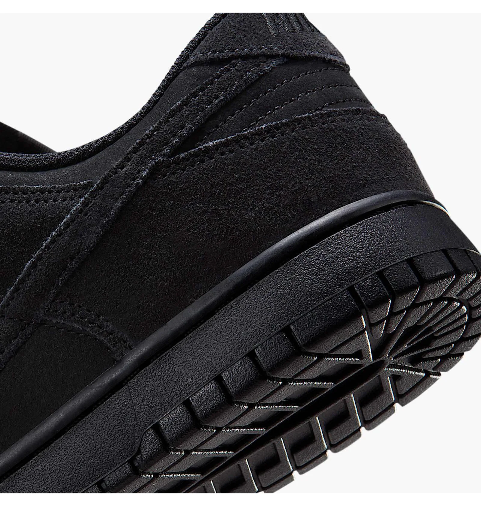 ᐉ Кросівки чоловічі Nike Dunk Low Retro Se Black IB6651-001