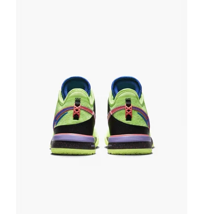 Кросівки унісекс Nike Lebron Nxxt Gen Basketball Shoes Green DR8784-300