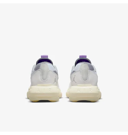 Кроссовки детские Air Jordan Air 200E (Gs) White/Grey Dm9677-110
