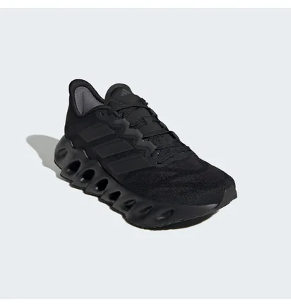 Кроссовки женские Adidas Switch Fwd Running Black ID1787