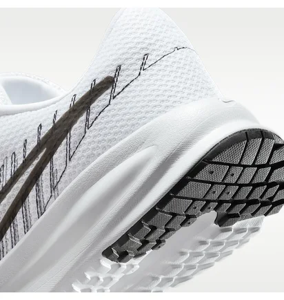 Кросівки жіночі Nike W Run Defy White HM9593-101