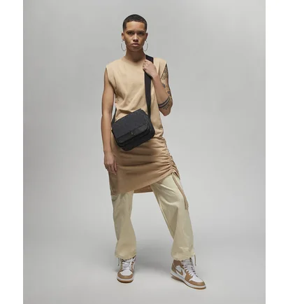 Сумка унісекс Air Jordan Monogram Crossbody Black MA0760-023