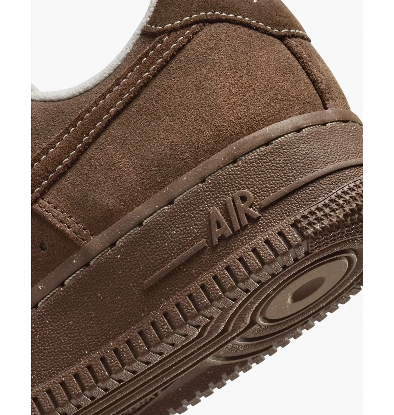 ᐉ Кроссовки женские Nike Air Force 1 07 Shoes Brown FQ8901-259
