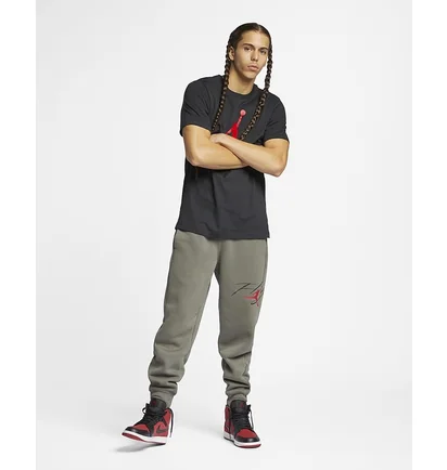 Футболка чоловіча Air Jordan T-Shirt Jumpman Flight Black AO0664-010