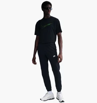 Футболка мужская Nike Sportswear Black HJ0746-010