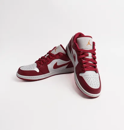 Кросівки чоловічі Air Jordan 1 Low White/Red 553558-607