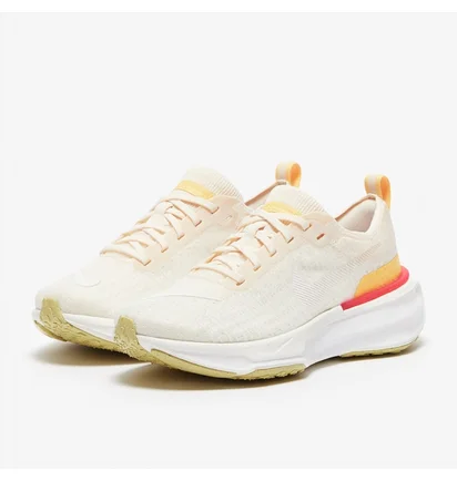 Кросівки жіночі Nike Zoomx Invincible Run Flyknit 3 Beige DR2660-201