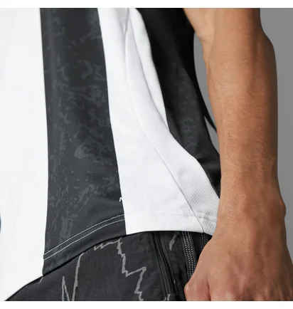 Футболка мужская Adidas Juventus 24/25 Home Jersey White/Black IS8002