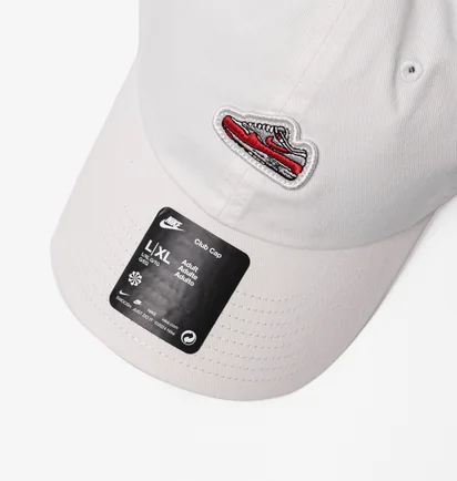 Кепка унісекс Nike Club Cap U Cb Armx Ptch L Beige FN4402-100