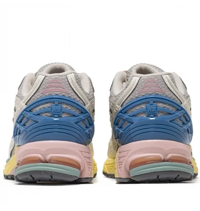 Кроссовки женские New Balance 1906N Grey M1906NC