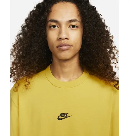 Футболка чоловіча Nike M Nsw Prem Essntl Sust Tee Yellow Do7392-709