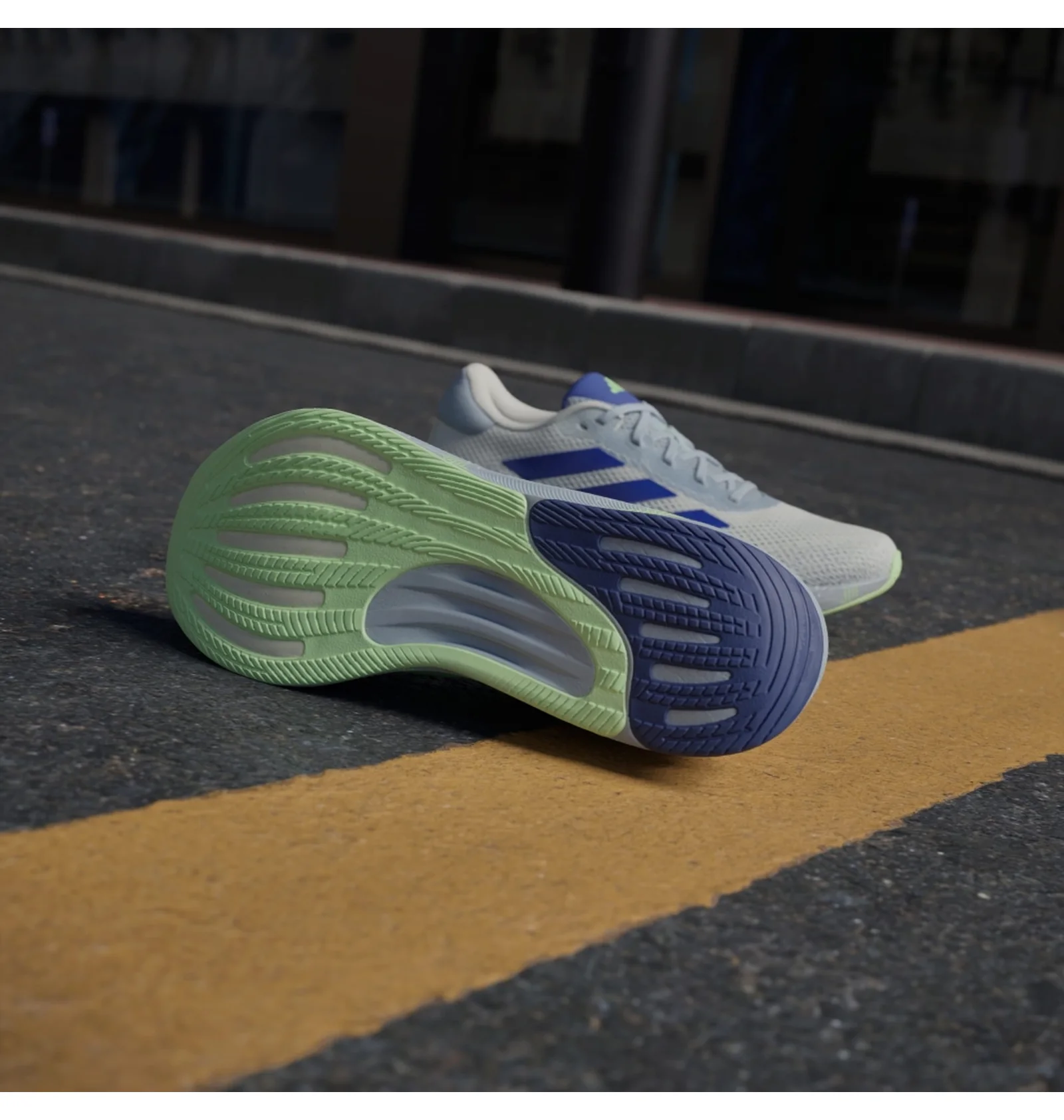 ᐉ Кросівки унісекс Adidas Supernova Stride Shoes White/Light Blue