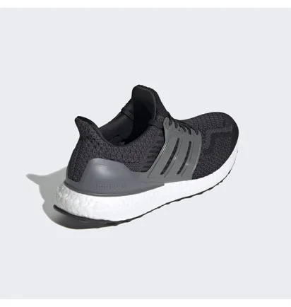 Кроссовки унисекс Adidas Ultraboost 5.0 Dna Black Fz1855