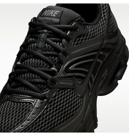 Кросівки чоловічі Nike Air Max Moto 2K Black IO9279-001