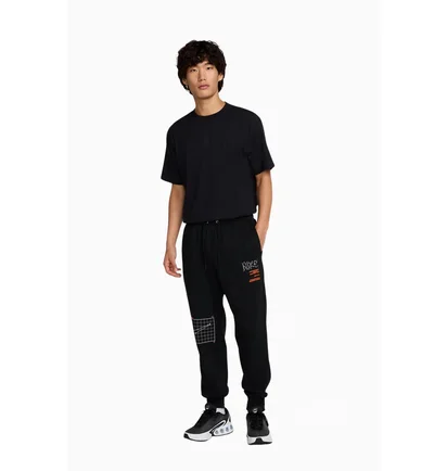 Штаны мужские Nike Club Ft Jpgger Moon Gfx Black HJ2512-010