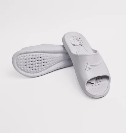 Тапочки жіночі Nike Victori One Shwer Slide White CZ7836-100