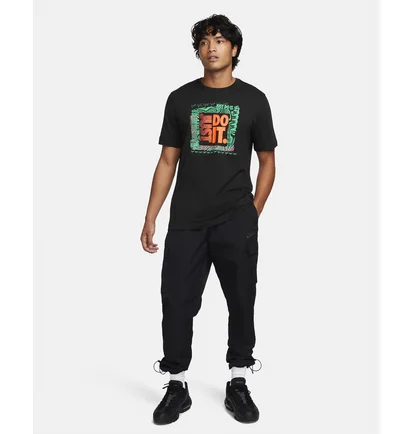 Футболка мужская Nike Sportswear T-Shirt Black FQ3772-010