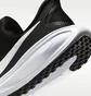 Кроссовки женские Nike WomenS Revolution 8 Easyon Black/White HQ2415-001