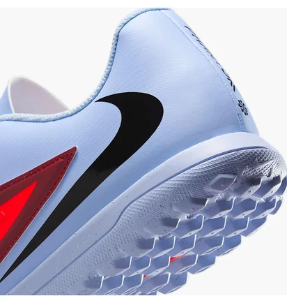 Сороконіжки чоловічі Nike Phantom 6 Low Club Tf Violet/Red HQ2324-400