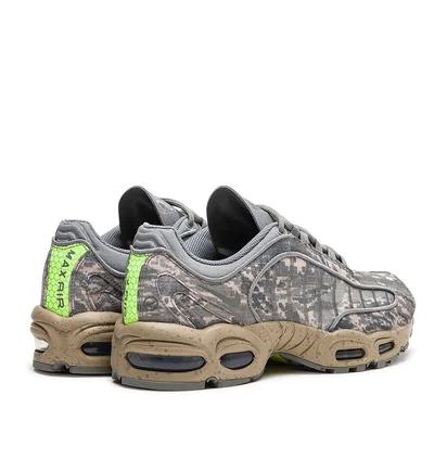 Кросівки чоловічі Nike Air Max Tailwind Iv Sp Olive BV1357-001
