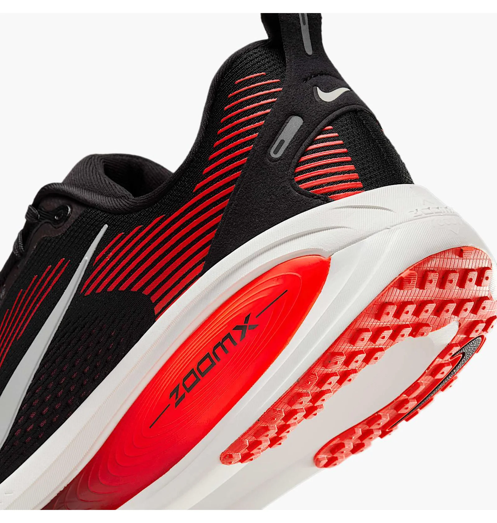 ᐉ Кросівки чоловічі Nike Air Zoom Vomero 18 Black HM6803-008