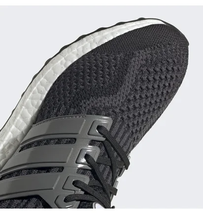 Кроссовки унисекс Adidas Ultraboost 5.0 Dna Black Fz1855