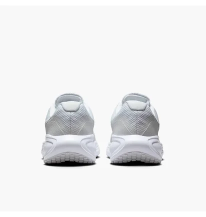 Кросівки чоловічі Nike Revolution 8 White HJ9198-100
