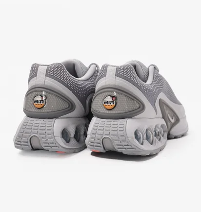 Кроссовки унисекс Nike Air Max Dn Grey DV3337-007