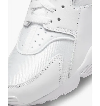 Кросівки жіночі Nike Air Huarache White DH4439-102