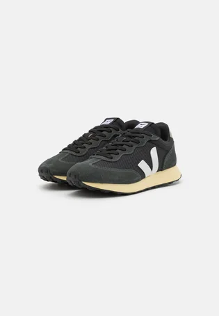 Кроссовки мужские Veja Rio Branco Ii Black VJ212P006-Q11