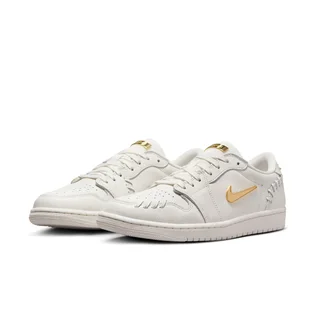 Кроссовки женские Air Jordan 1 Low Method Of Make Beige FN5032-100
