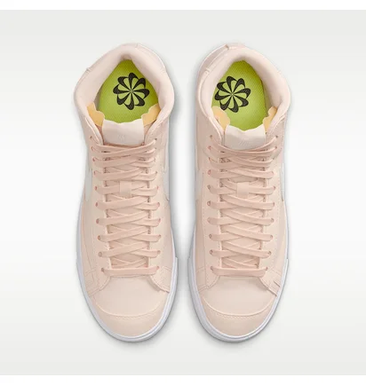 Кроссовки женские Nike Blazer Mid 77 WomenS Shoes Peach DQ4124-800