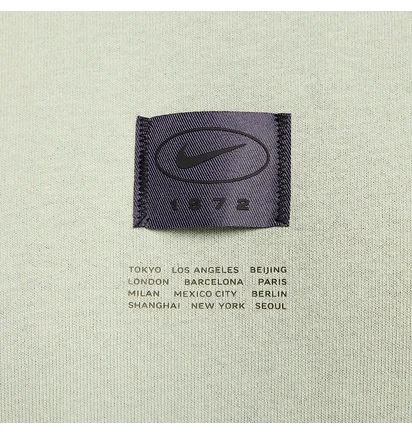 Футболка чоловіча Nike Sportswear Max90 Tee Olive FZ5392-370