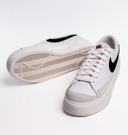Кросівки жіночі Nike Blazer Low Platform White DJ0292-101