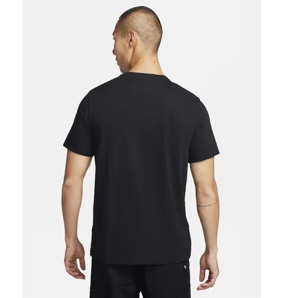 Футболка мужская Nike Sportswear T-Shirt Black FQ5929-010