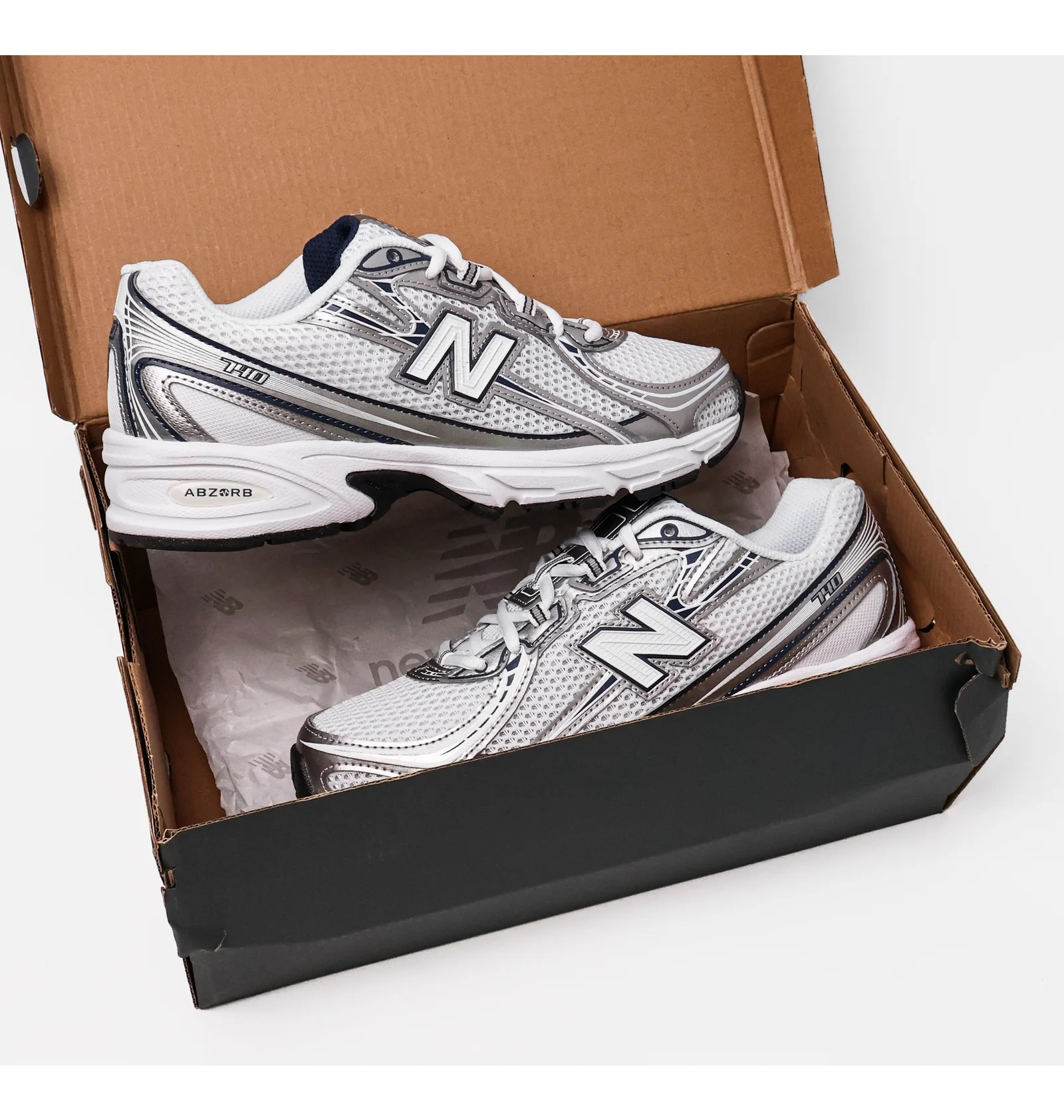 ᐉ Кросівки унісекс New Balance 740 White U740WN2 - придбати в