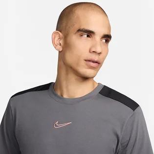 Футболка мужская Nike Graphic Grey FQ8821-068