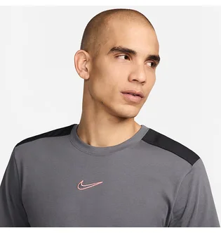 Футболка мужская Nike Graphic Grey FQ8821-068