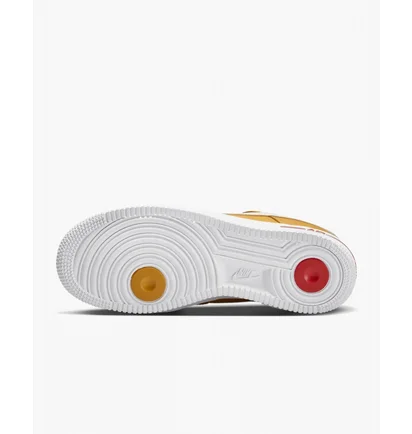 Кросівки жіночі Nike Air Force 1 07 Se Yellow Dq7582-700