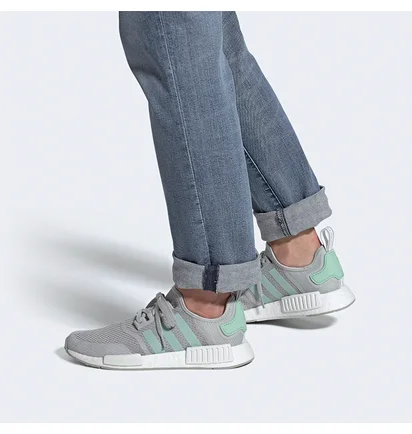 Кросівки унісекс Adidas Nmd_R1 Grey FV9152