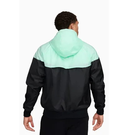 Вітровка чоловіча Nike Cfc Mnsw Spe Black/Turquoise FD8372-353